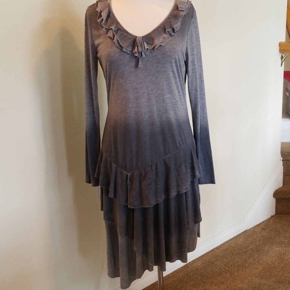 DRESS - Picture 1 of 8